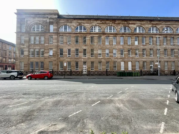 Kent Road, Glasgow, G3 7BY