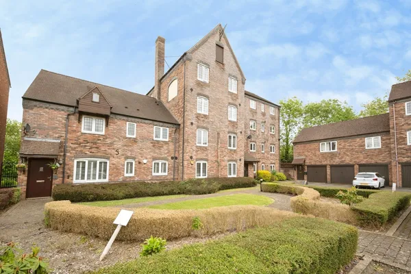 Broom Lane, Solihull, West Midlands, B90