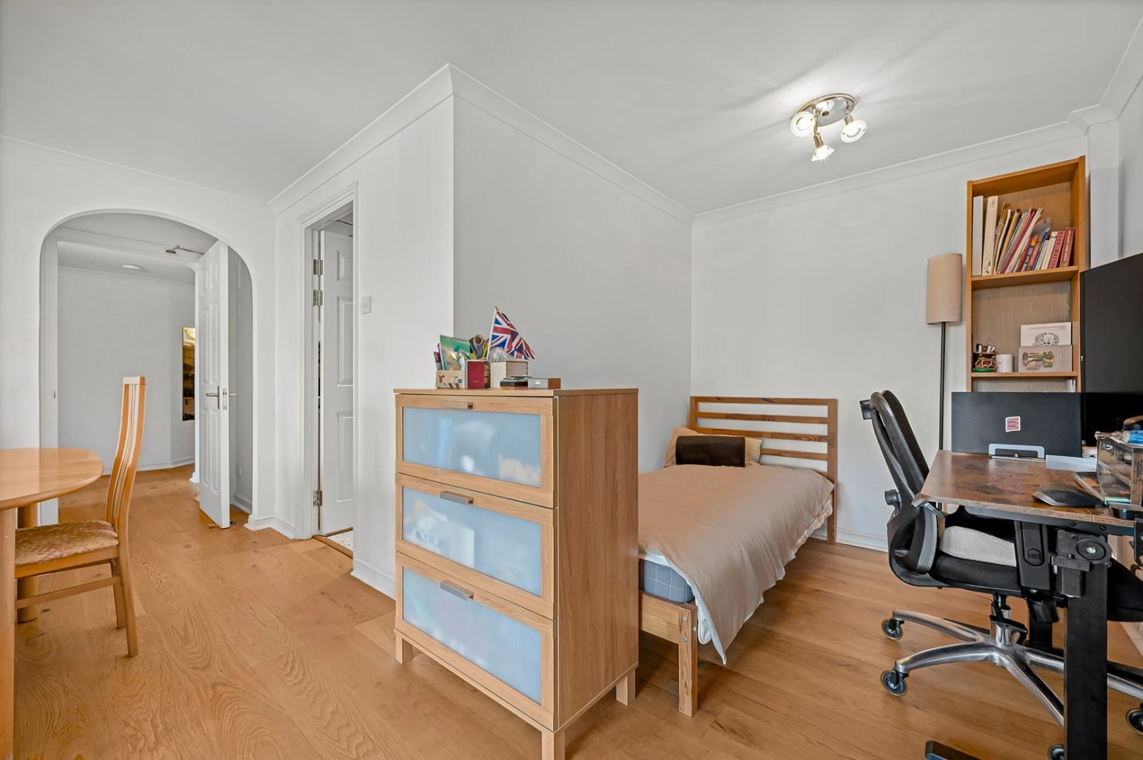 Photo 11