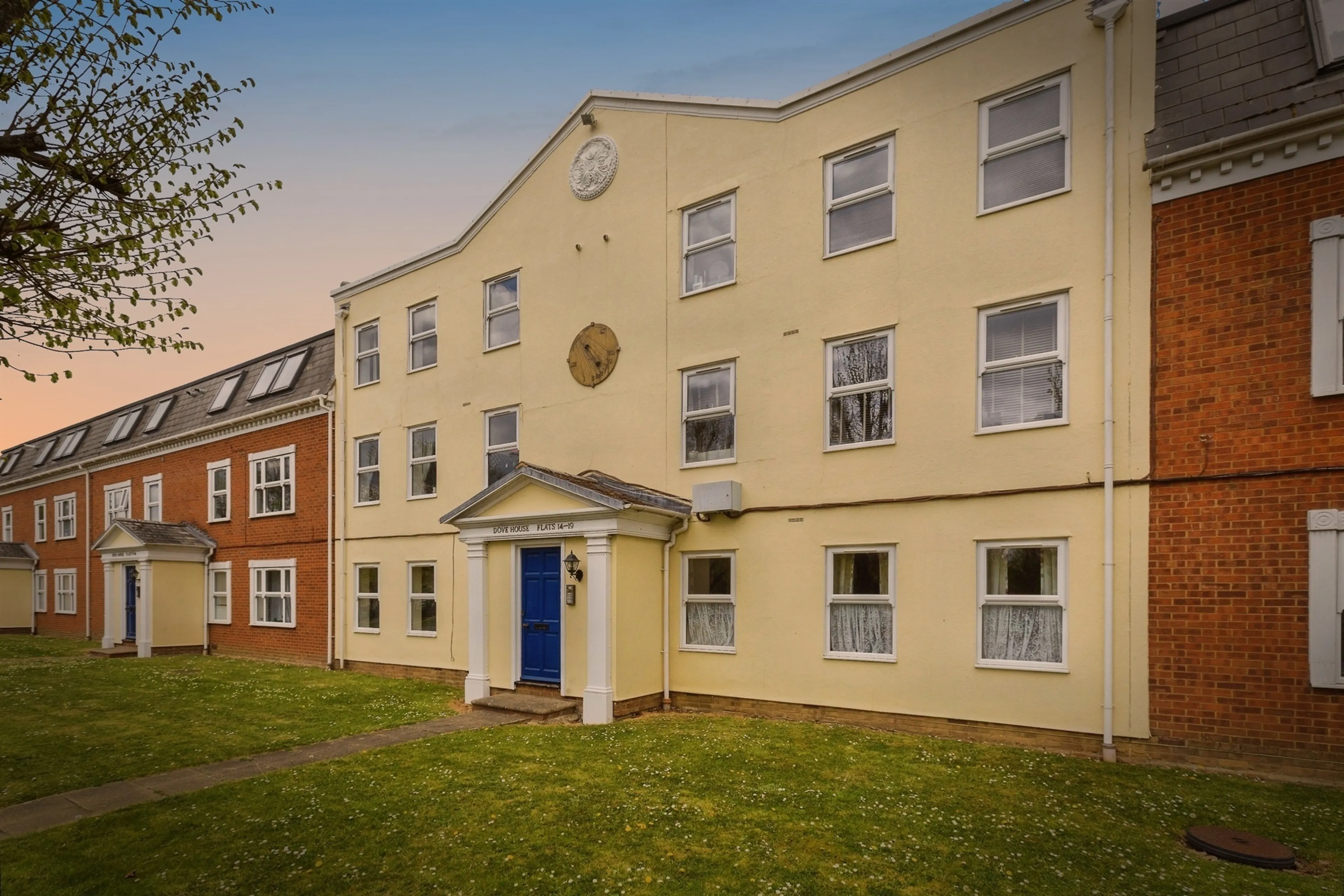 Property photo 0