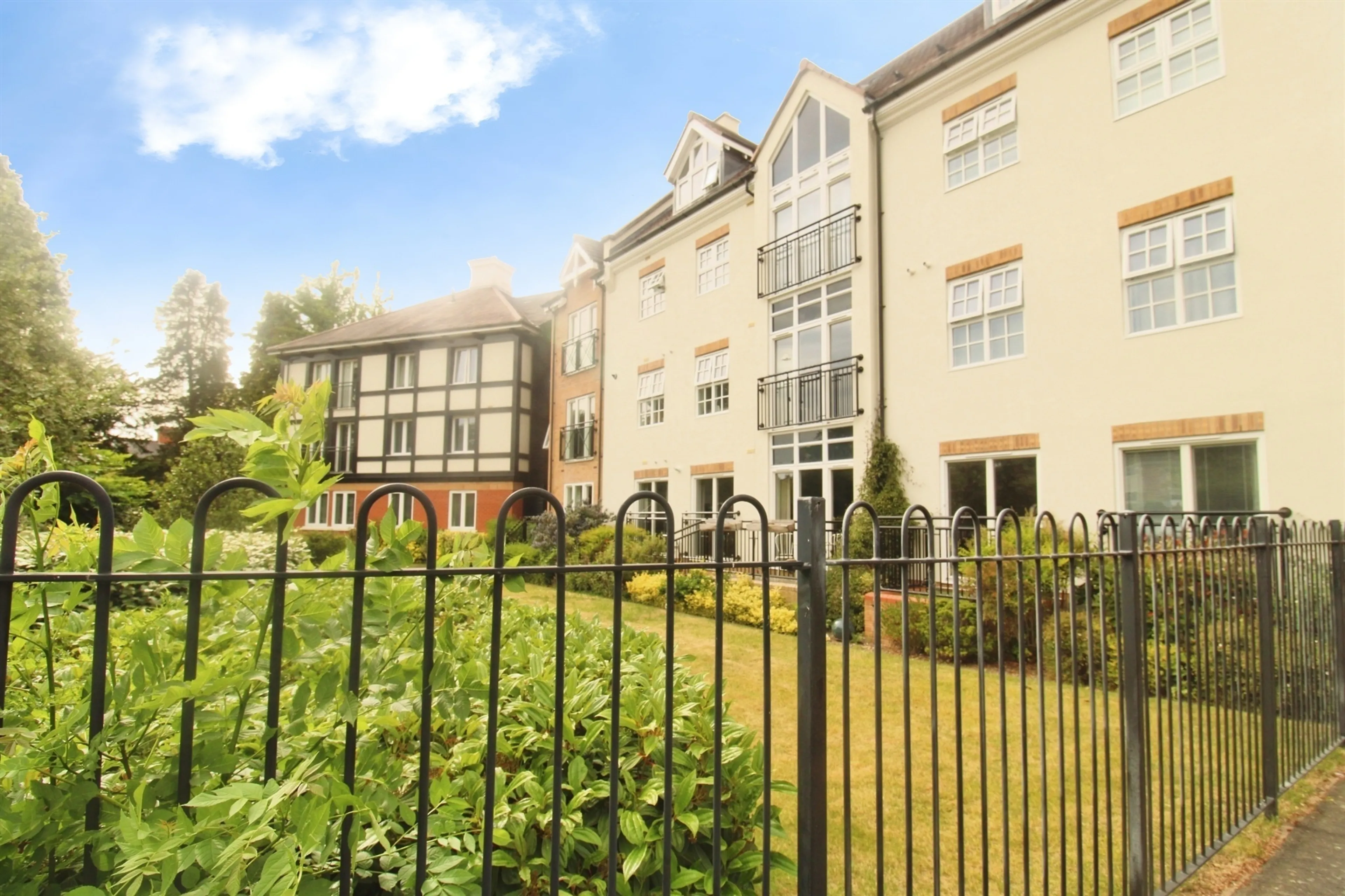 Property photo 0