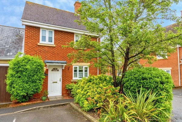 Sutton Park Road, Sutton Scotney, Win...