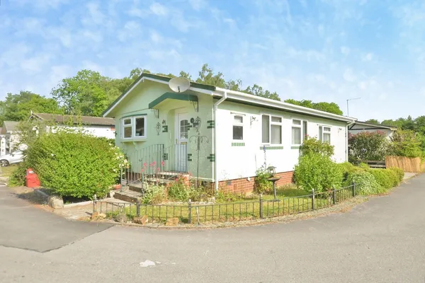 Longbeech Park, Canterbury Road, Char...