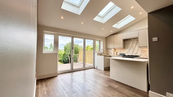 Bush Road, Buckhurst Hill IG9