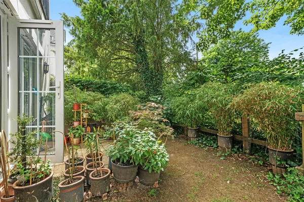Hartington Close, Reigate Hill, Reigate, RH2