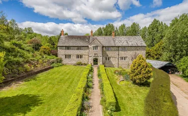 Combe Raleigh, Honiton