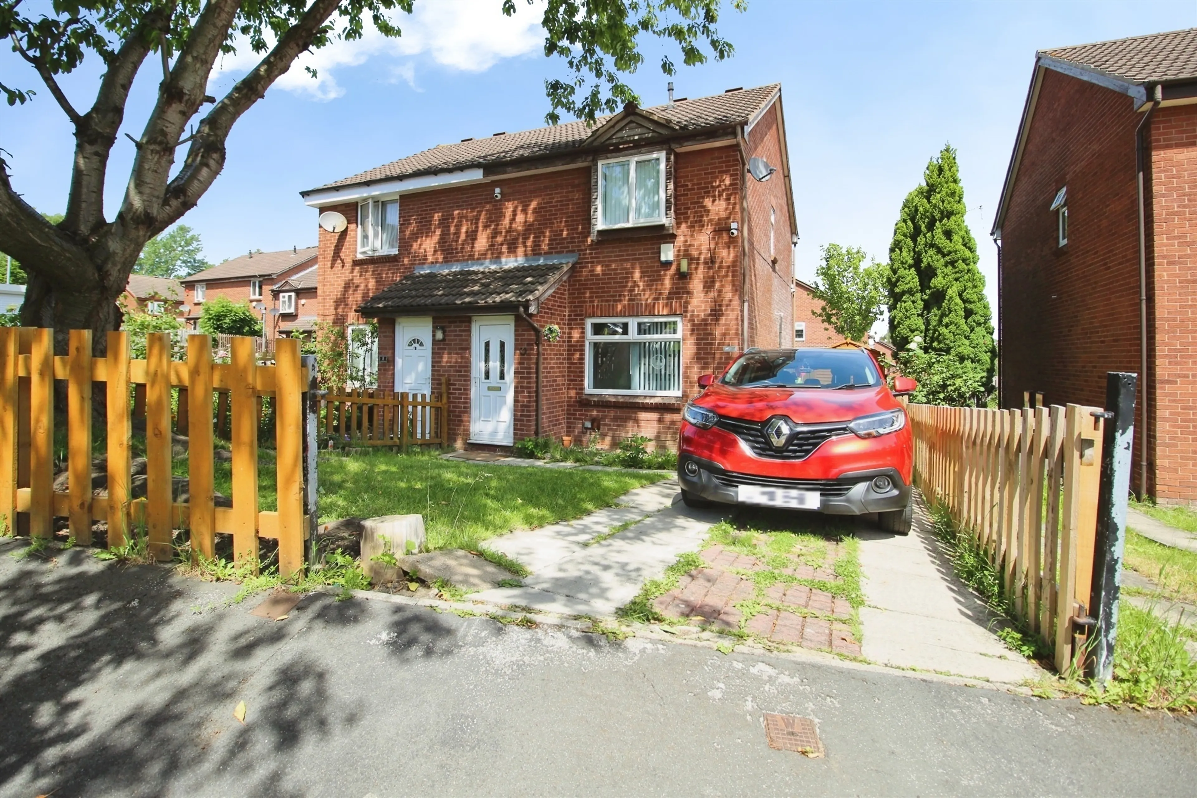 Property at Livinia Grove, Leeds