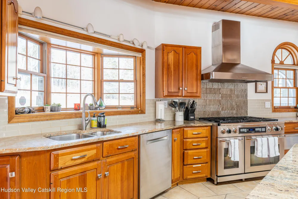 3913 County Hwy-23C, Jewett, NY 12444