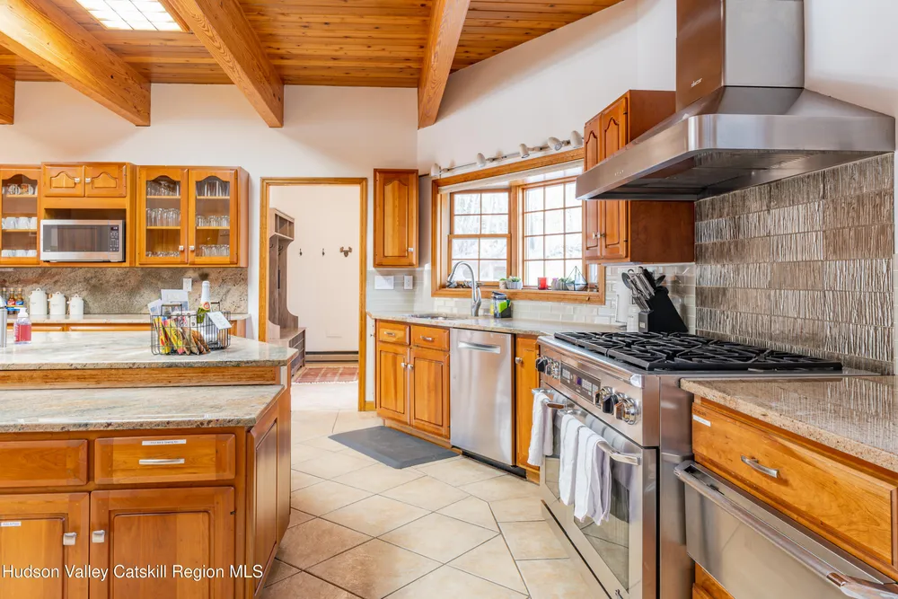 3913 County Hwy-23C, Jewett, NY 12444