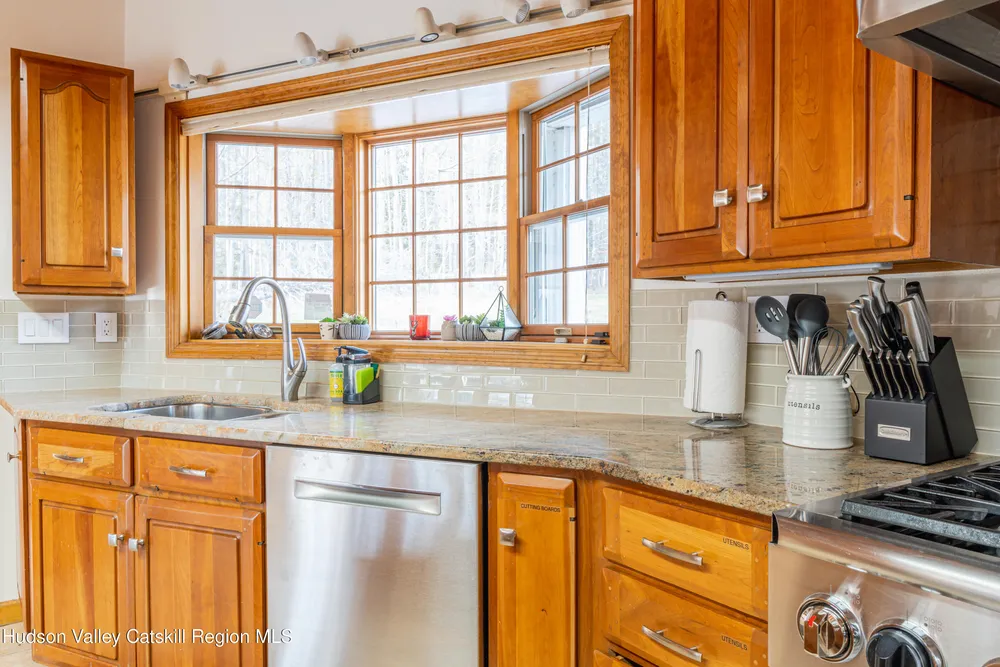 3913 County Hwy-23C, Jewett, NY 12444