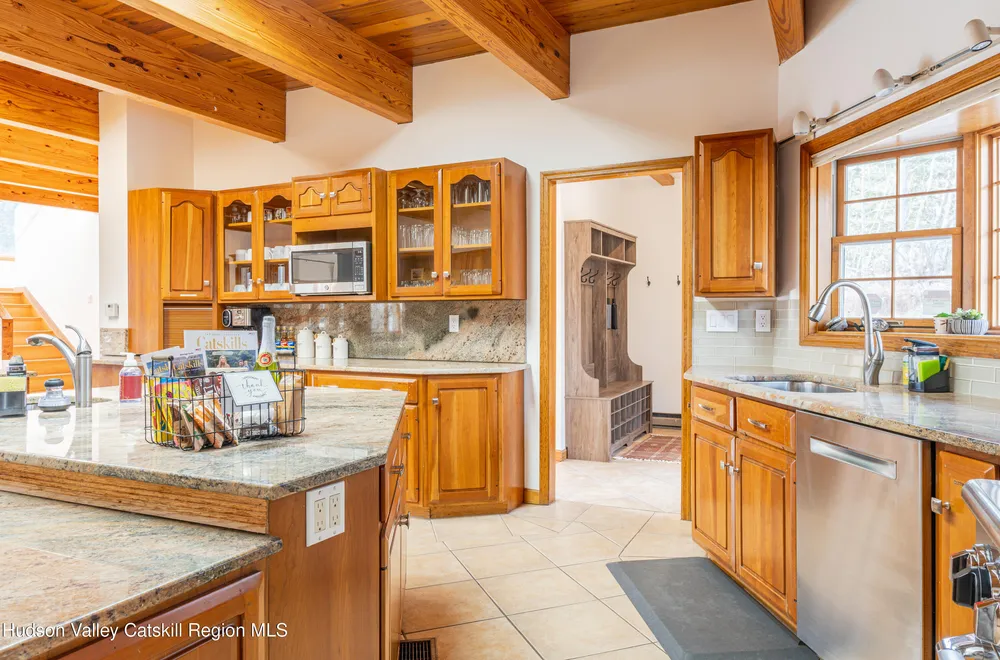 3913 County Hwy-23C, Jewett, NY 12444