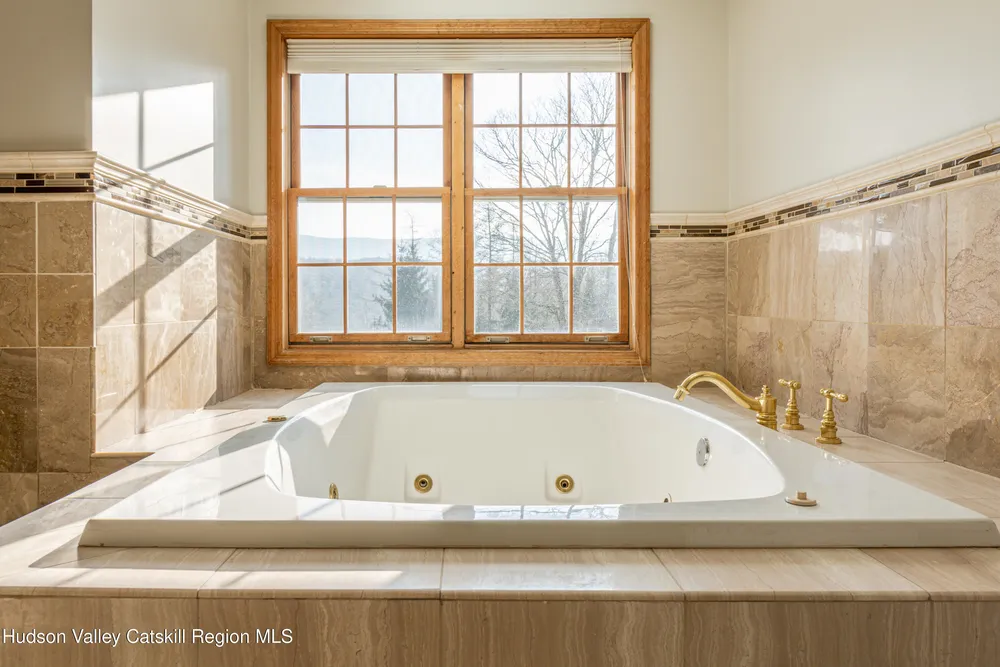 3913 County Hwy-23C, Jewett, NY 12444