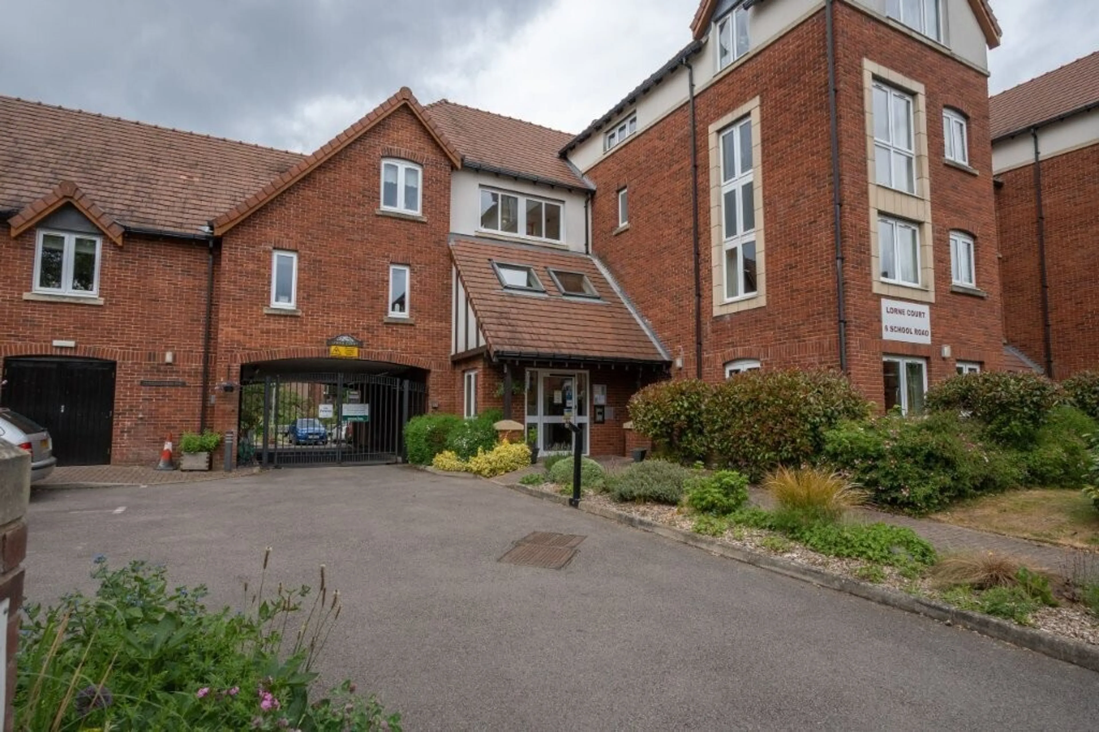 Property photo 0