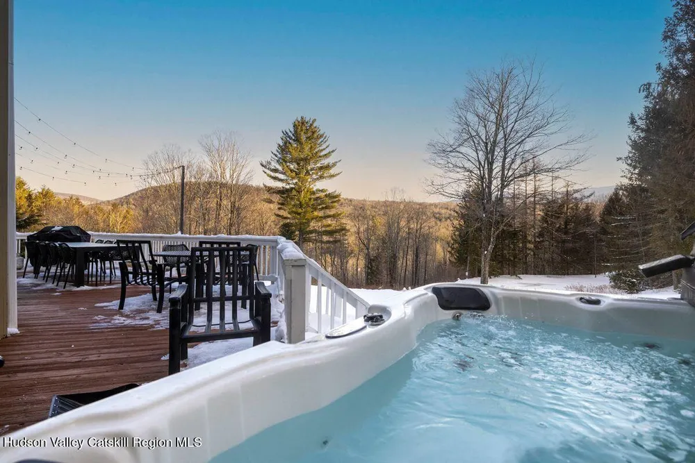 3913 County Hwy-23C, Jewett, NY 12444