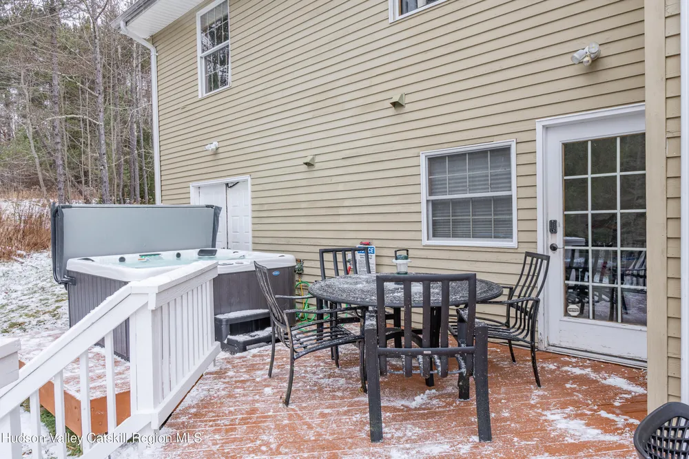 3913 County Hwy-23C, Jewett, NY 12444