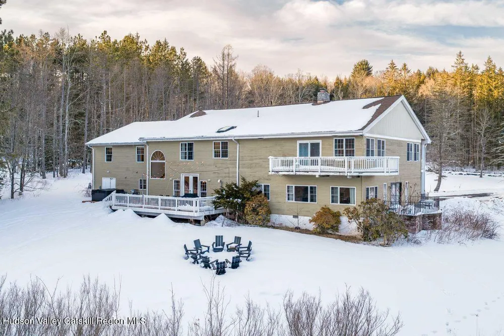 3913 County Hwy-23C, Jewett, NY 12444
