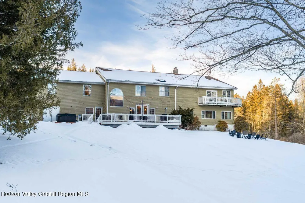 3913 County Hwy-23C, Jewett, NY 12444