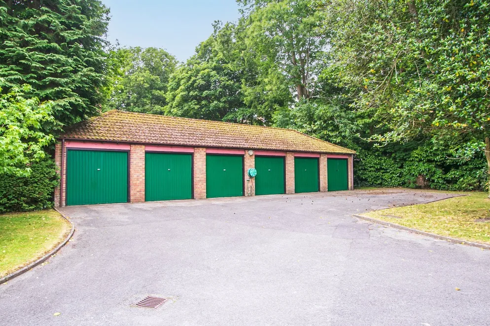 Property carousel item 19