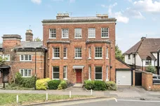 Windsor Road, Datchet, SL3 photo 1