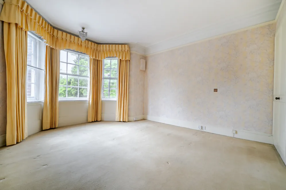 Windsor Road, Datchet, SL3 photo 4