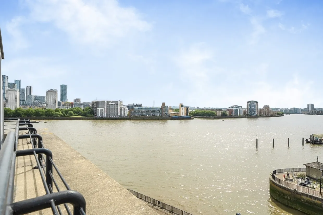 Queen of Denmark Court, Rotherhithe, SE16 photo 16