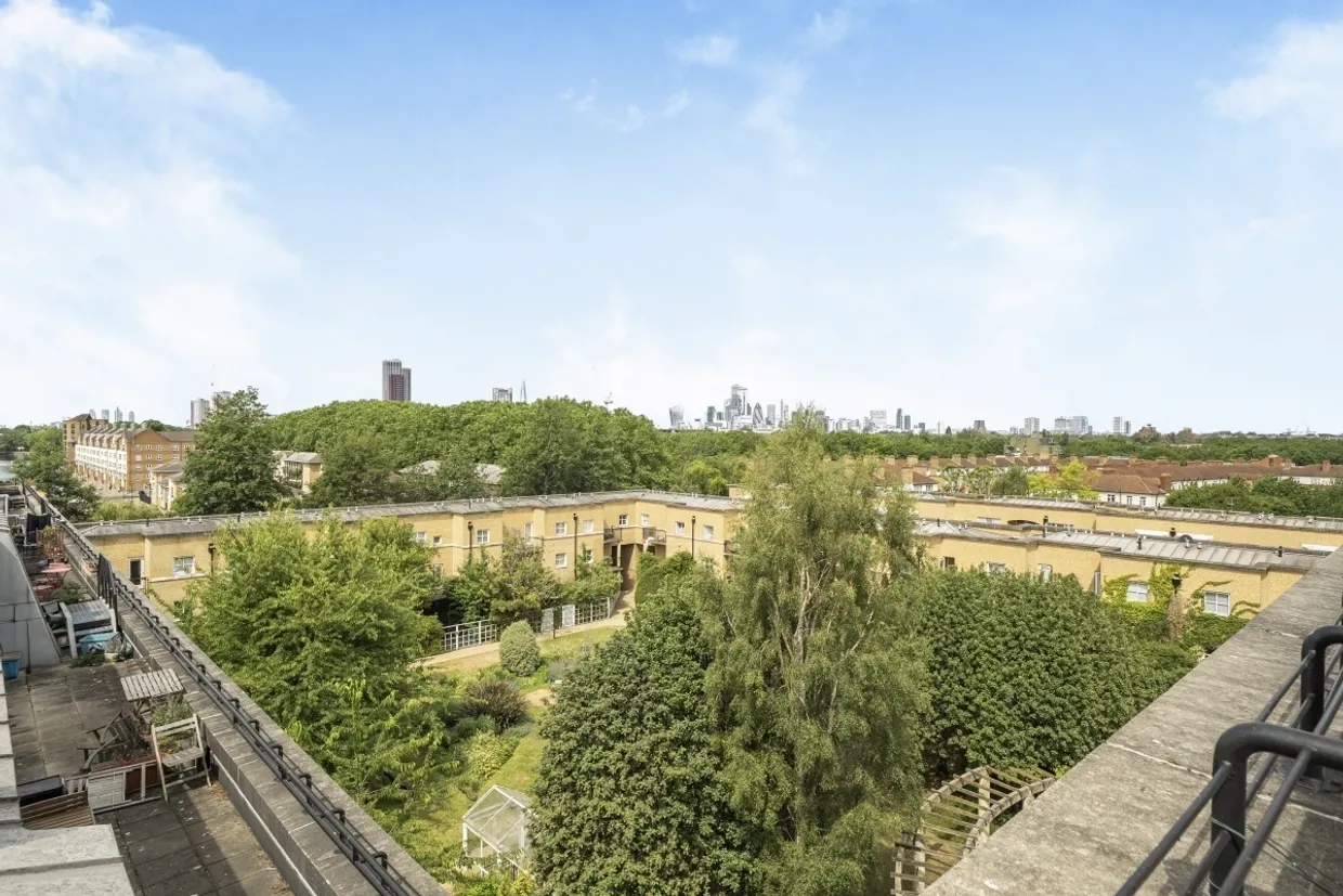 Queen of Denmark Court, Rotherhithe, SE16 photo 18