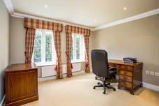 Lovel Road Windsor SL4 photo 25