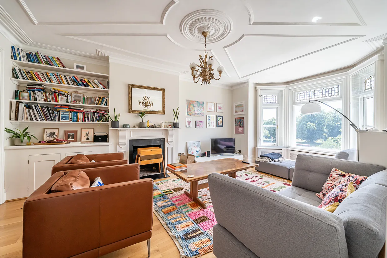 Clapham Common North Side, London, SW4 photo 1