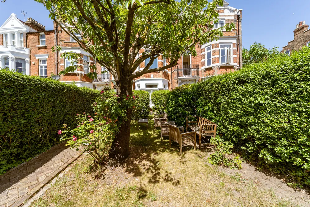 Clapham Common North Side, London, SW4 photo 12