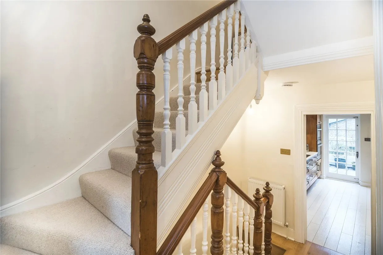 Clapham Common North Side, London, SW4 photo 17