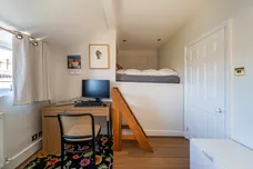 Clapham Common North Side, London, SW4 photo 22