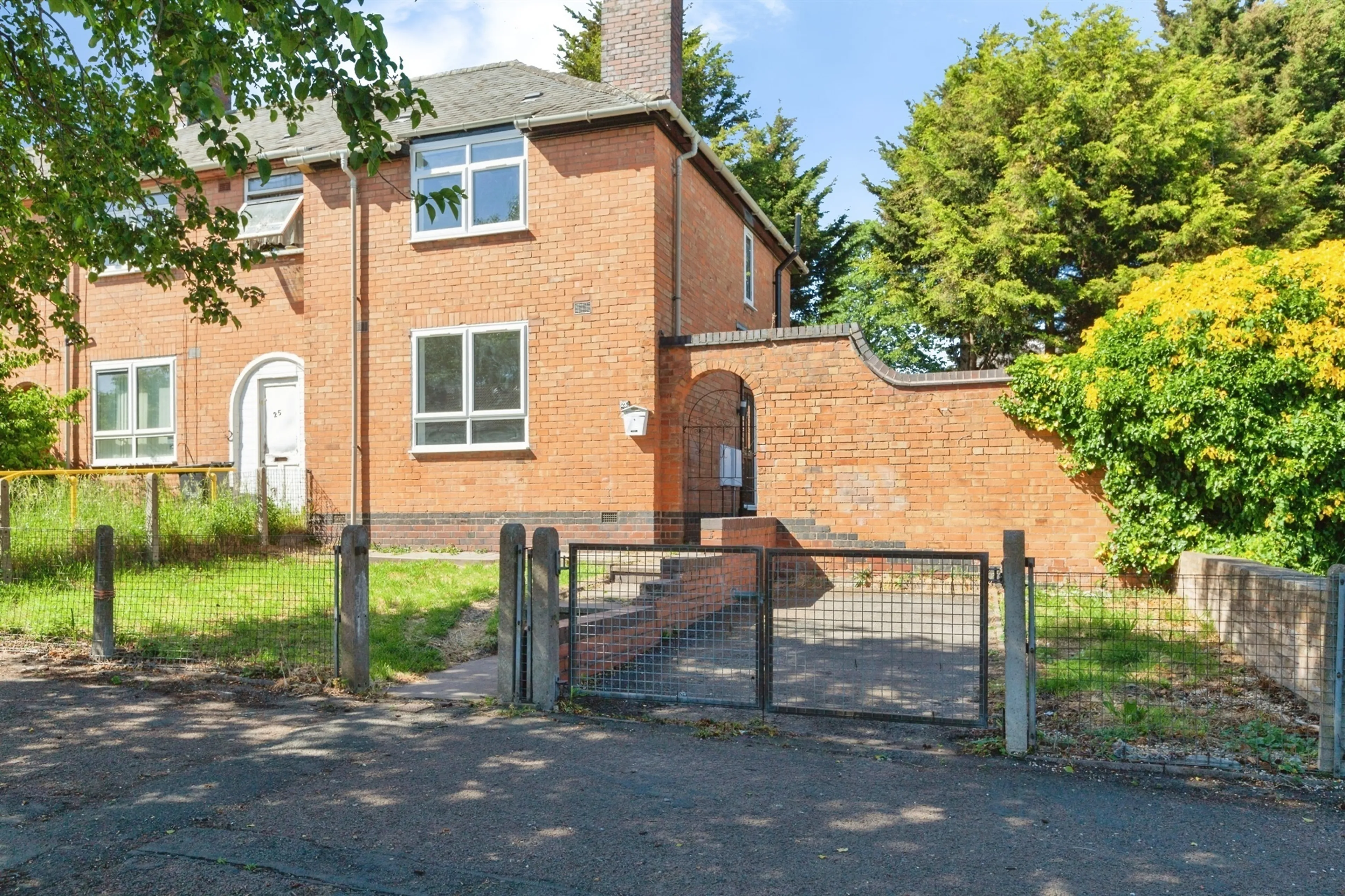 Property photo 0