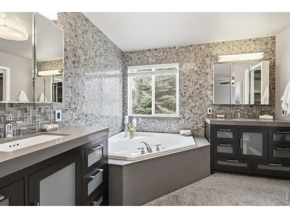 2302 Barn Swallow Dr, Longmont, CO 80504