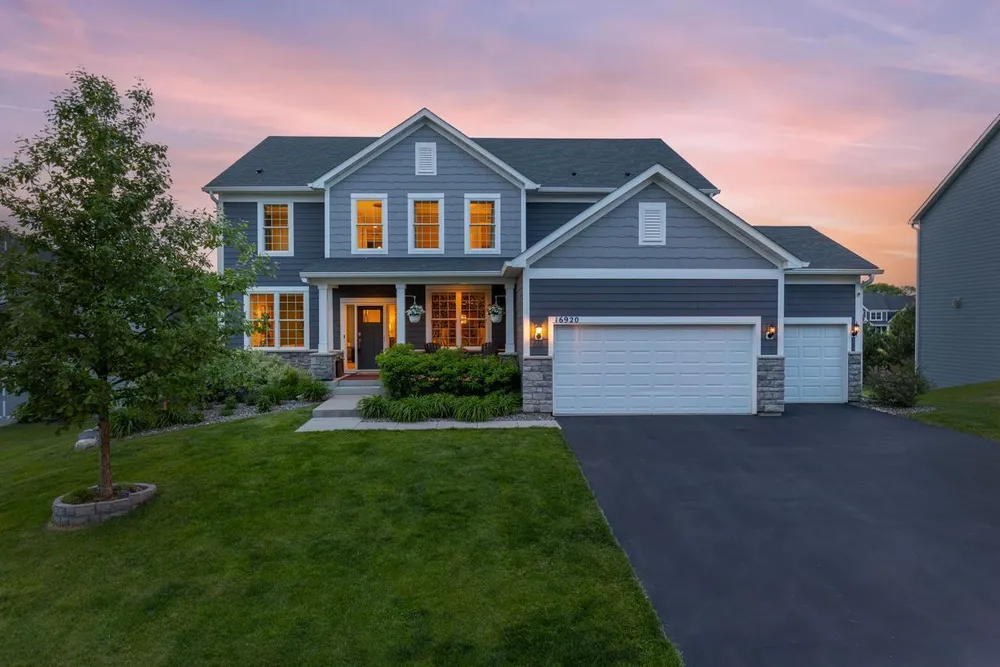 16920 Reeder Ridge, Eden Prairie, MN 55347