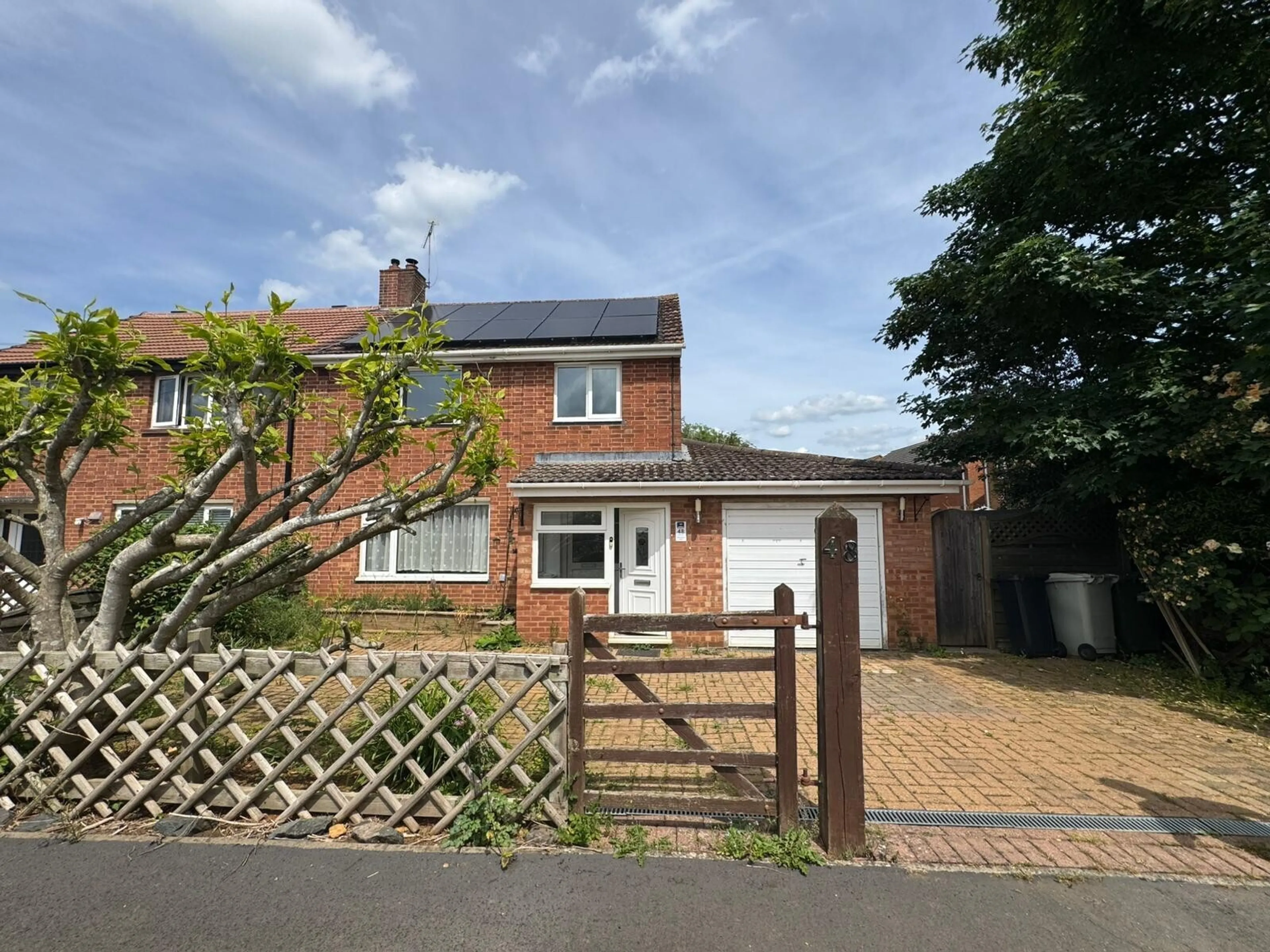 Property photo 0