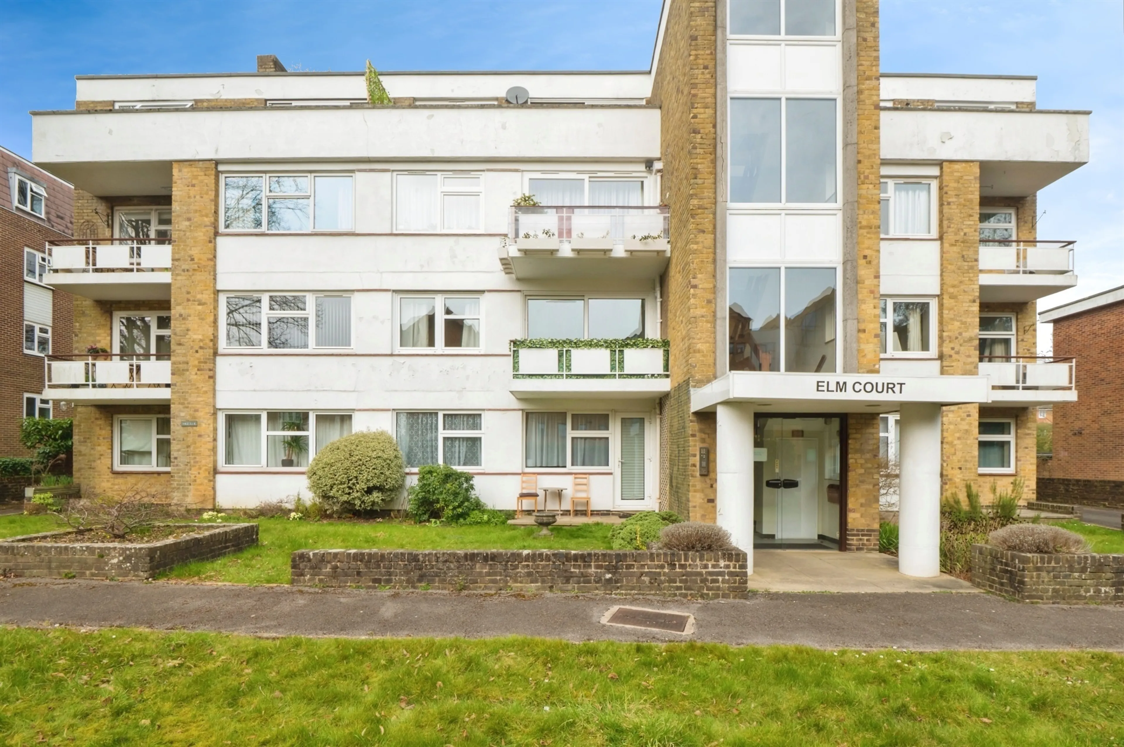 Property photo 0