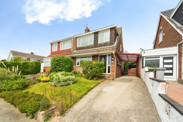 Helton Close, Prenton, CH43