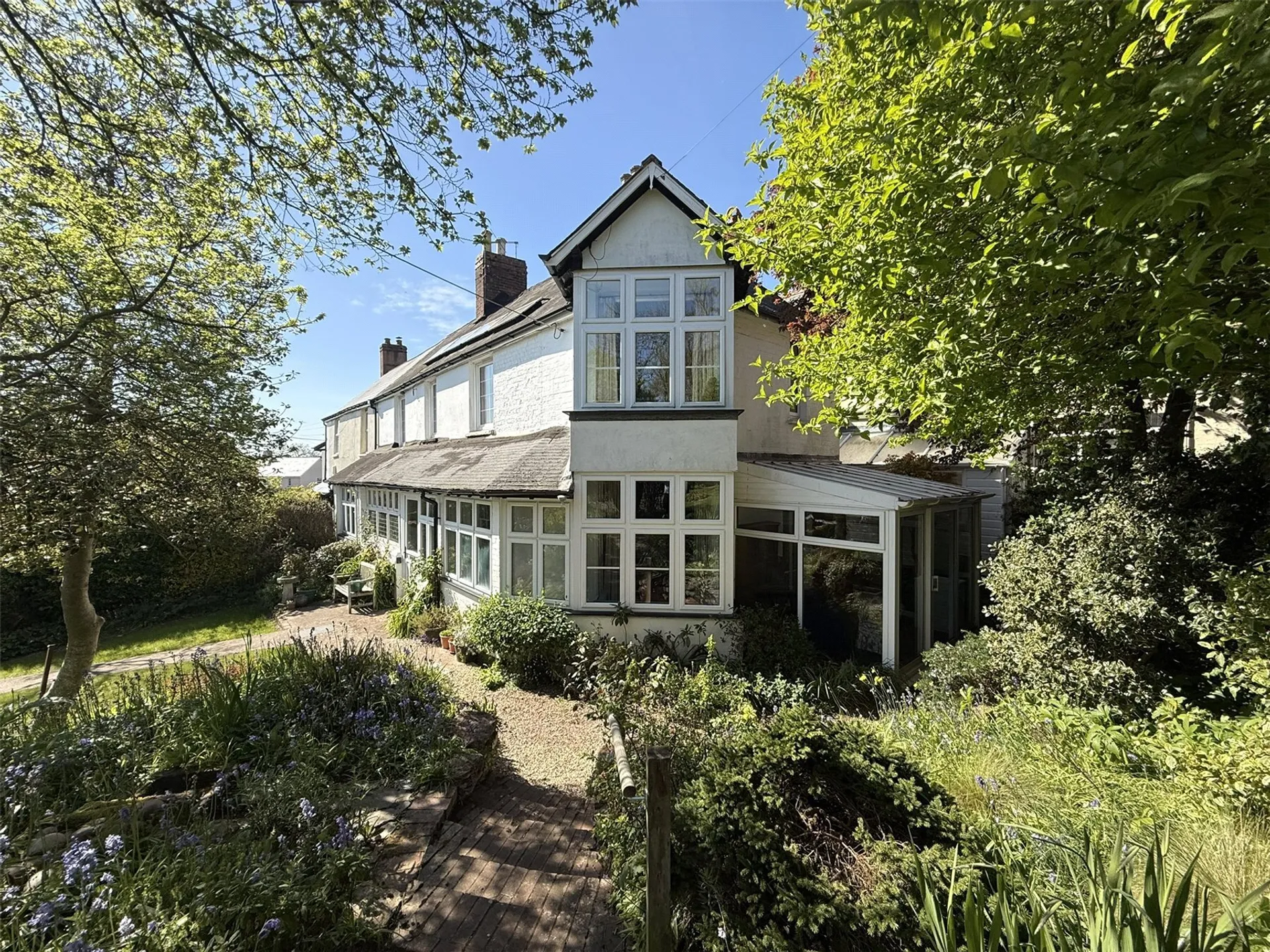 Property photo top 0
