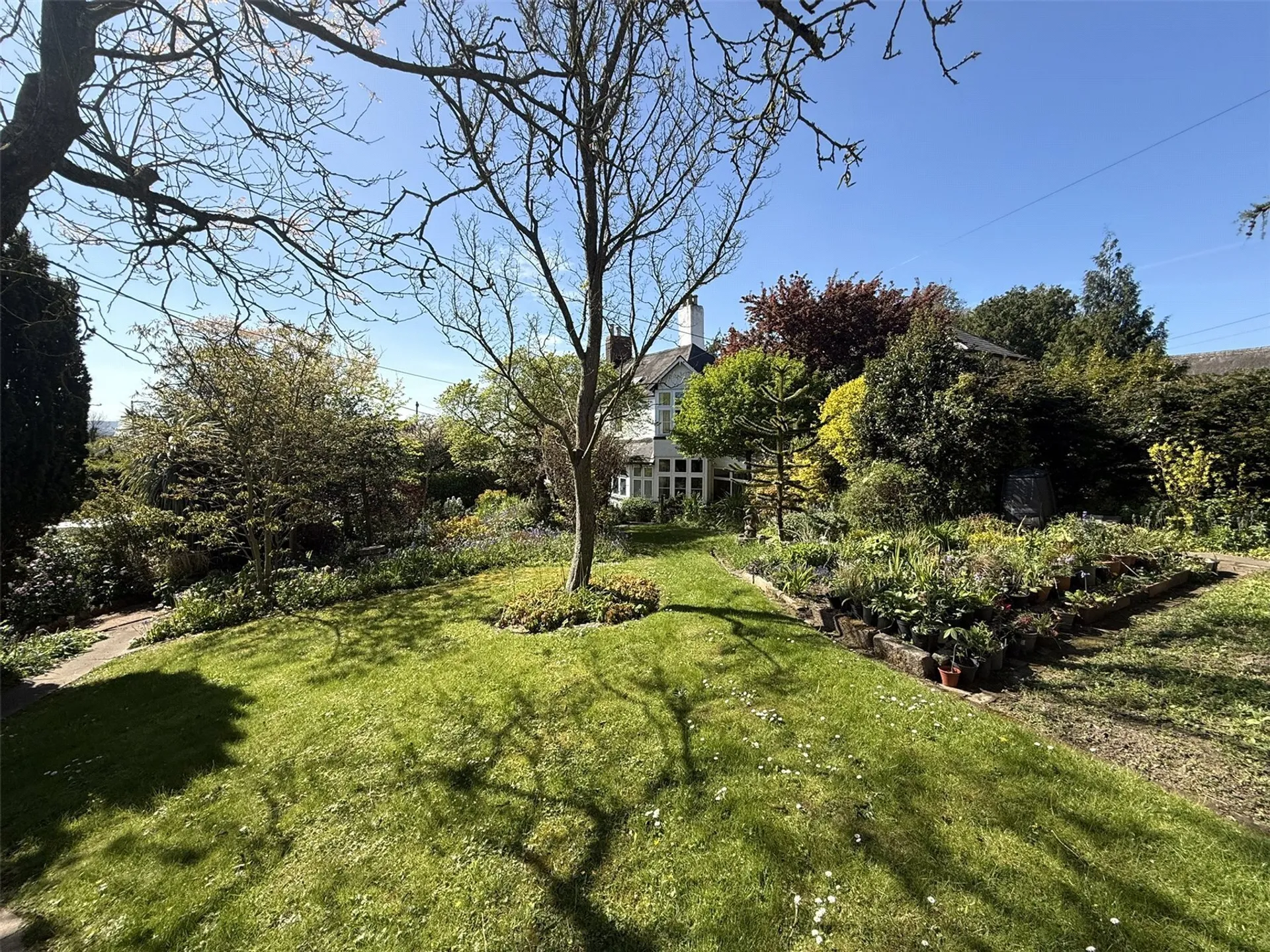 Property photo top 1