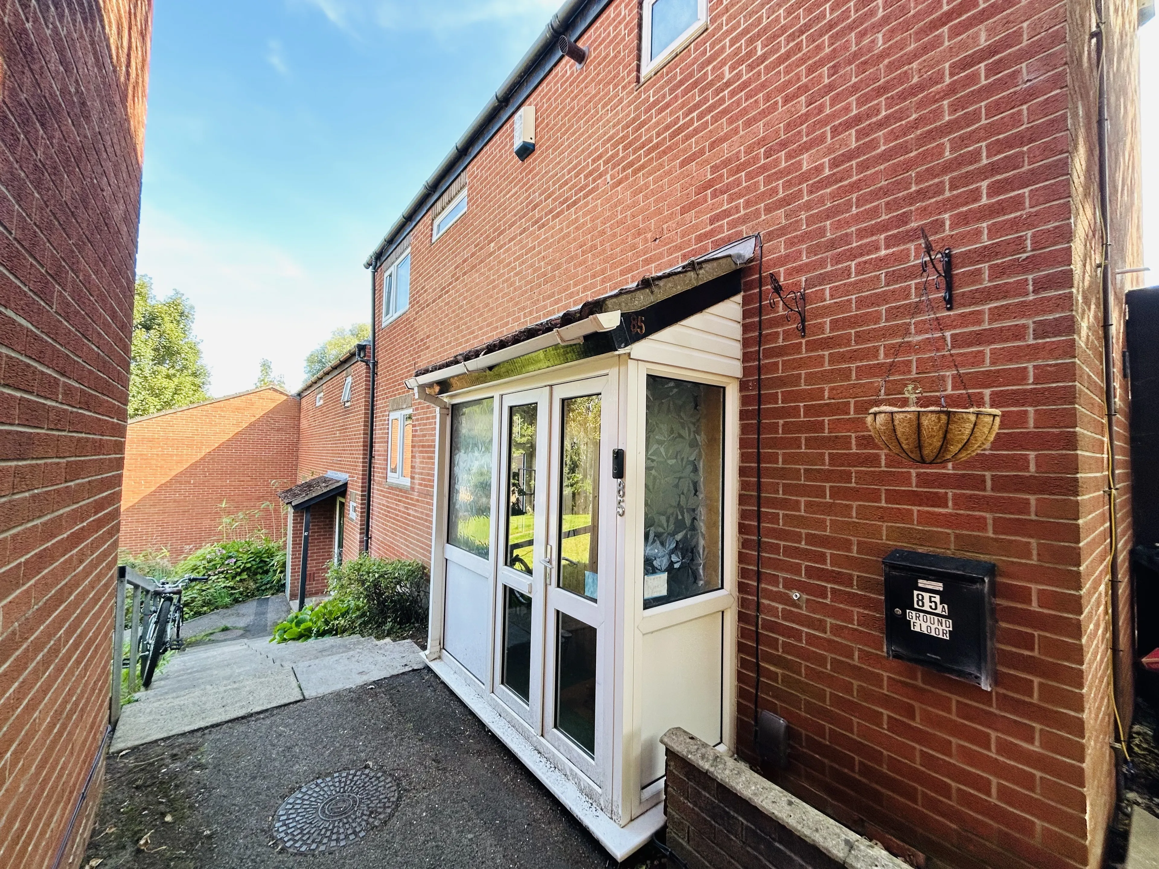 Property photo 0