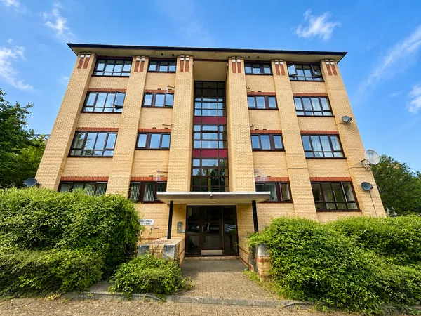 Columbia Place, Campbell Park, MK9