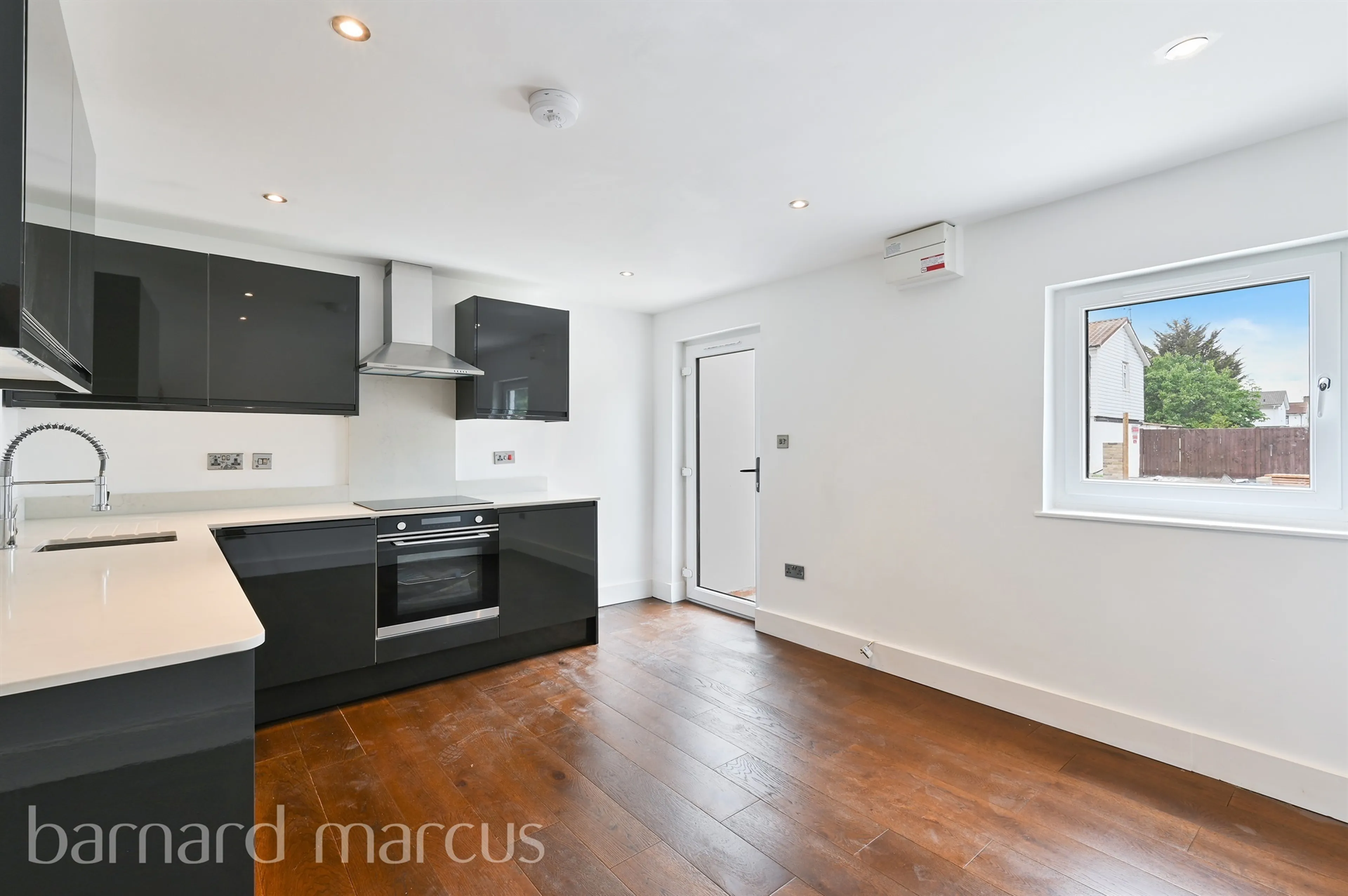 Property at Barnlea Close, Hanworth