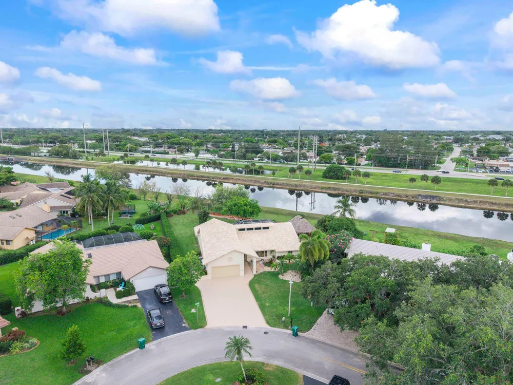 11240 SW 1st St, Coral Springs, FL 33071