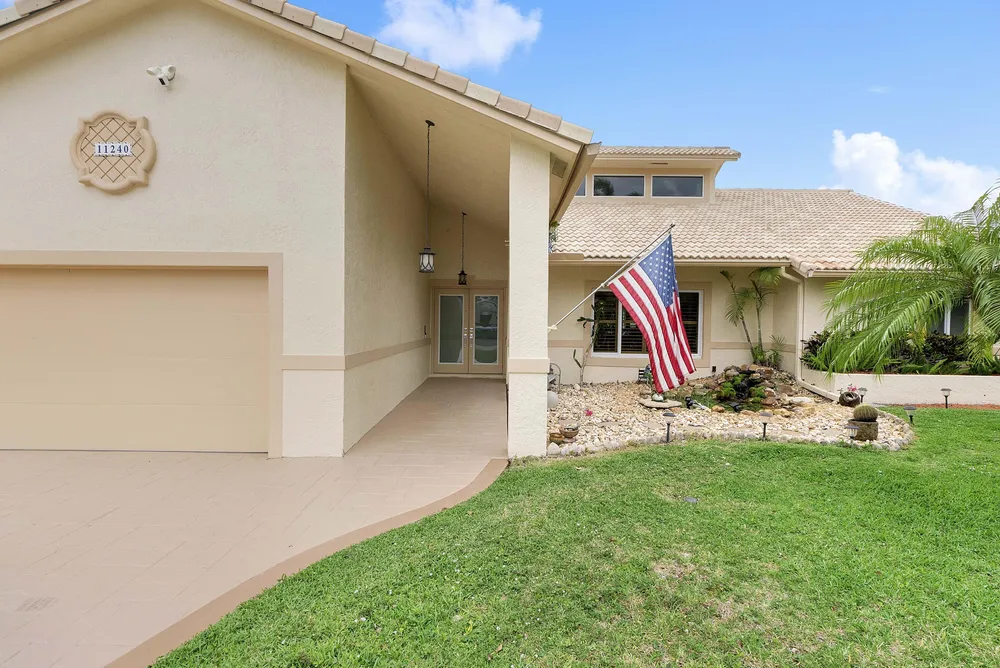 11240 SW 1st St, Coral Springs, FL 33071