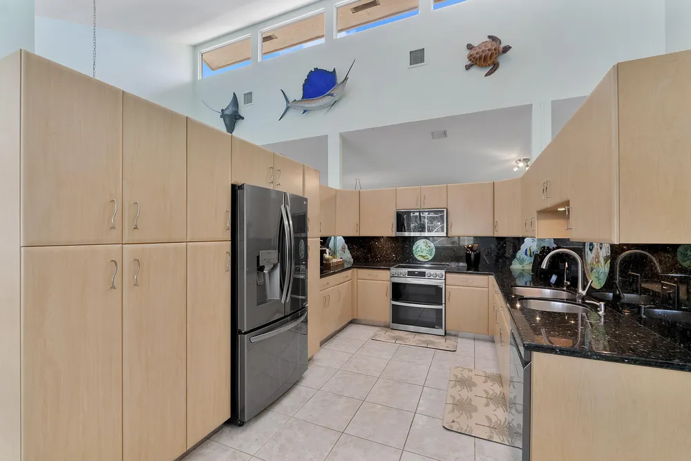 11240 SW 1st St, Coral Springs, FL 33071