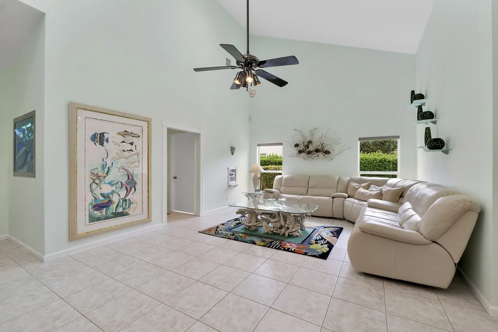 11240 SW 1st St, Coral Springs, FL 33071