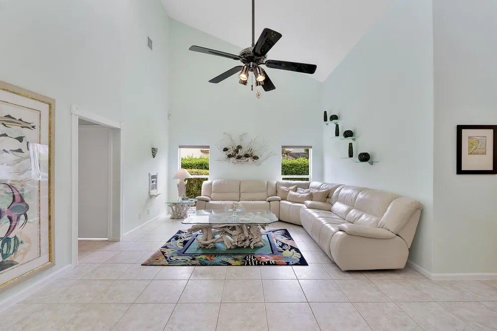 11240 SW 1st St, Coral Springs, FL 33071