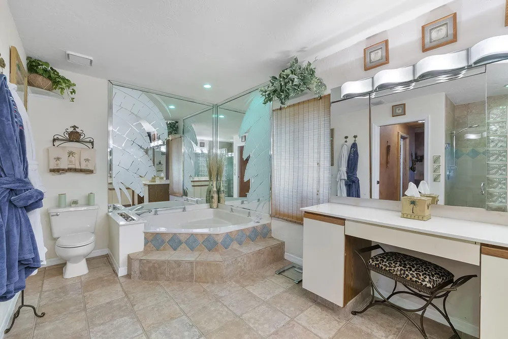 11240 SW 1st St, Coral Springs, FL 33071
