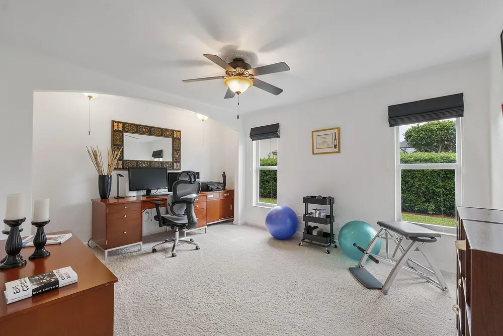 11240 SW 1st St, Coral Springs, FL 33071