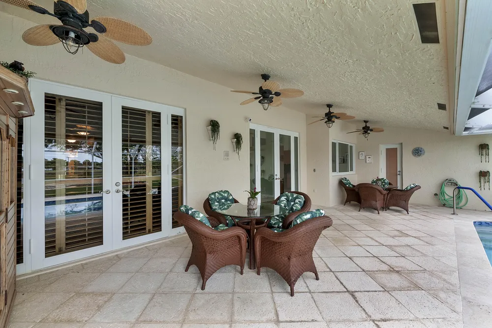 11240 SW 1st St, Coral Springs, FL 33071